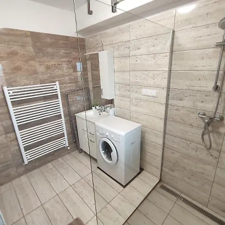 Hatvan Corner Apartment