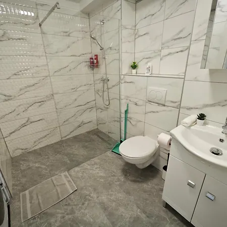 Hatvan Corner דירה *